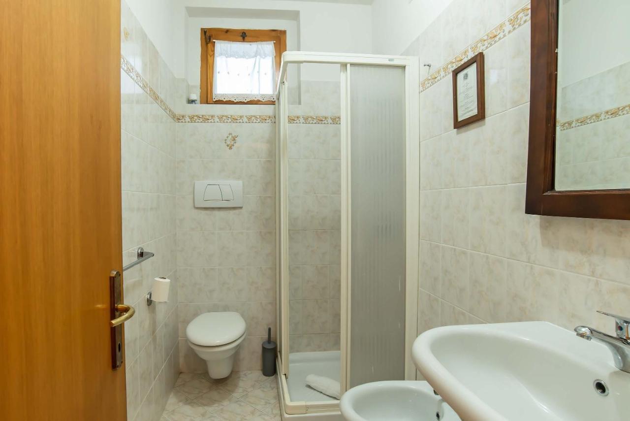 Residenza Di Campagna Montelleri Hotel วิคคิโอ ภายนอก รูปภาพ