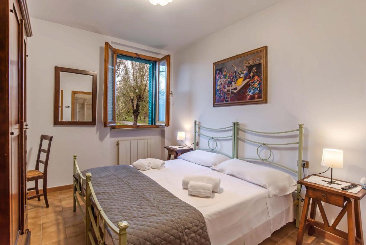 Residenza Di Campagna Montelleri Hotel วิคคิโอ ภายนอก รูปภาพ