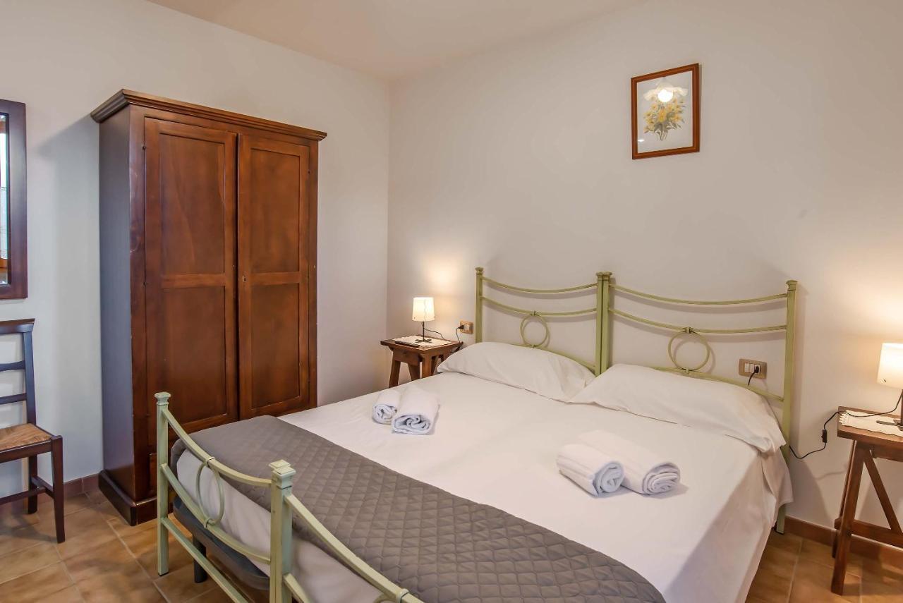 Residenza Di Campagna Montelleri Hotel วิคคิโอ ภายนอก รูปภาพ