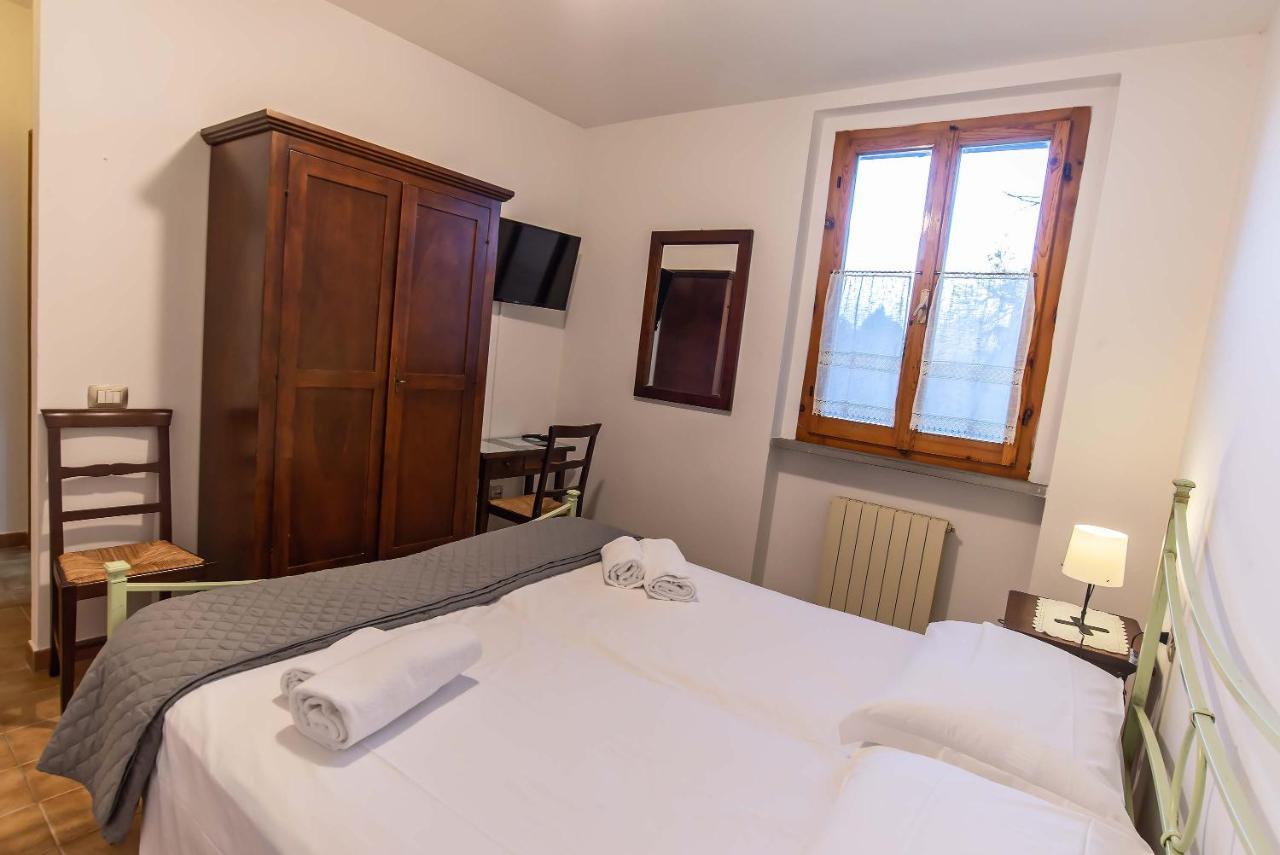 Residenza Di Campagna Montelleri Hotel วิคคิโอ ภายนอก รูปภาพ
